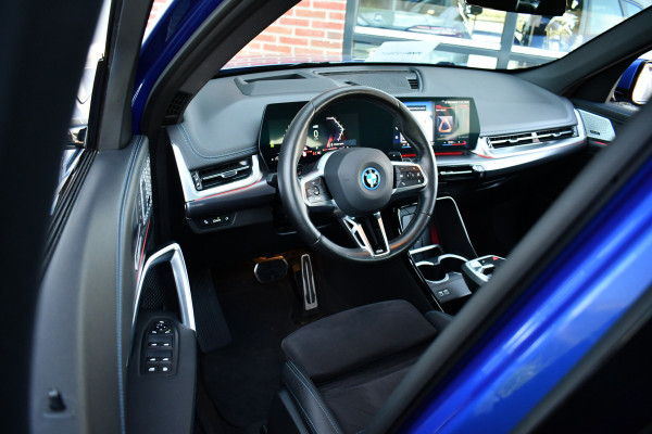 BMW X1 xDrive25e M-Sport ACC H/K 360 HUD El-zetel+Massage 20inch