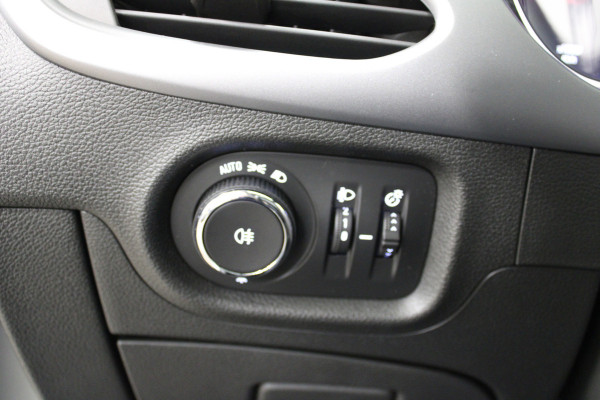 Opel Astra 1.2 Business Edition Stoelverw|stuurverw.