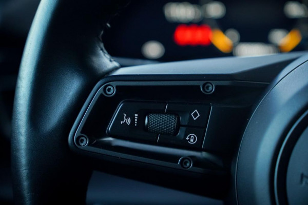 Porsche Taycan Turbo 93 kWh / 4Wiel Sturing / Pano / Passenger Display / Coated Brakes / Incl BTW