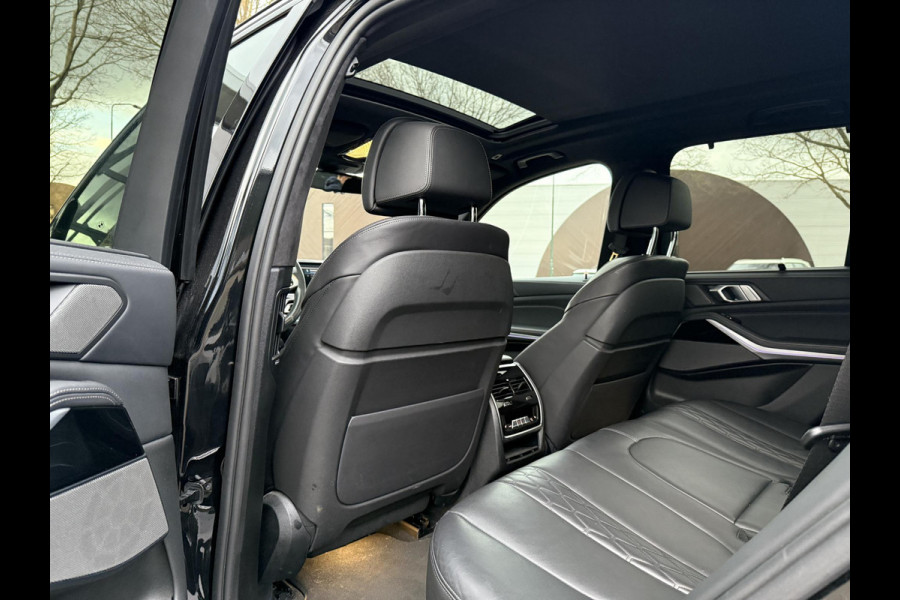 BMW X5 xDrive45e High Executive BOMVOL OPTIES| INDIVIDUAL| SOFTCLOSE| PANO| LASER LED| ALCANTARA HEMEL| HARMAN KARDON| DRIVING ASS. PROF| HEAD-UP| 360 CAMERA| ACHTERBANK VERWARMING| 22 INCH| STUURVERWARMING , ACHTERAS BESTURING| ETC...|