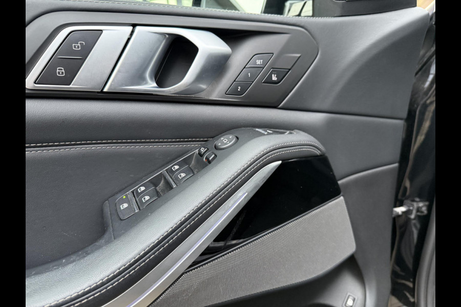 BMW X5 xDrive45e High Executive BOMVOL OPTIES| INDIVIDUAL| SOFTCLOSE| PANO| LASER LED| ALCANTARA HEMEL| HARMAN KARDON| DRIVING ASS. PROF| HEAD-UP| 360 CAMERA| ACHTERBANK VERWARMING| 22 INCH| STUURVERWARMING , ACHTERAS BESTURING| ETC...|