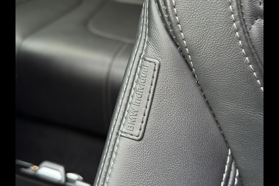 BMW X5 xDrive45e High Executive BOMVOL OPTIES| INDIVIDUAL| SOFTCLOSE| PANO| LASER LED| ALCANTARA HEMEL| HARMAN KARDON| DRIVING ASS. PROF| HEAD-UP| 360 CAMERA| ACHTERBANK VERWARMING| 22 INCH| STUURVERWARMING , ACHTERAS BESTURING| ETC...|