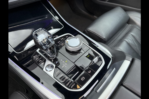 BMW X5 xDrive45e High Executive BOMVOL OPTIES| INDIVIDUAL| SOFTCLOSE| PANO| LASER LED| ALCANTARA HEMEL| HARMAN KARDON| DRIVING ASS. PROF| HEAD-UP| 360 CAMERA| ACHTERBANK VERWARMING| 22 INCH| STUURVERWARMING , ACHTERAS BESTURING| ETC...|