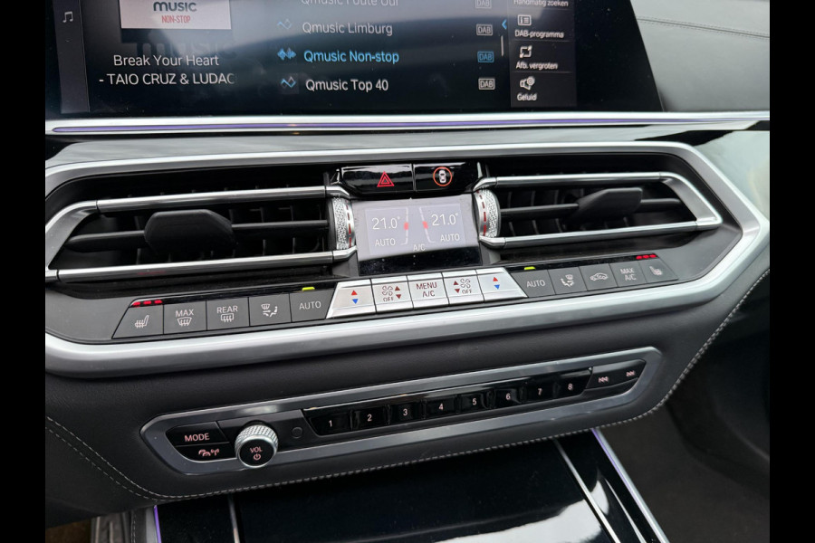 BMW X5 xDrive45e High Executive BOMVOL OPTIES| INDIVIDUAL| SOFTCLOSE| PANO| LASER LED| ALCANTARA HEMEL| HARMAN KARDON| DRIVING ASS. PROF| HEAD-UP| 360 CAMERA| ACHTERBANK VERWARMING| 22 INCH| STUURVERWARMING , ACHTERAS BESTURING| ETC...|