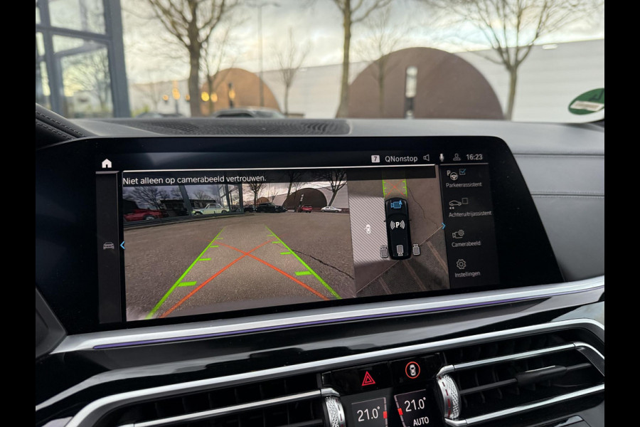 BMW X5 xDrive45e High Executive BOMVOL OPTIES| INDIVIDUAL| SOFTCLOSE| PANO| LASER LED| ALCANTARA HEMEL| HARMAN KARDON| DRIVING ASS. PROF| HEAD-UP| 360 CAMERA| ACHTERBANK VERWARMING| 22 INCH| STUURVERWARMING , ACHTERAS BESTURING| ETC...|