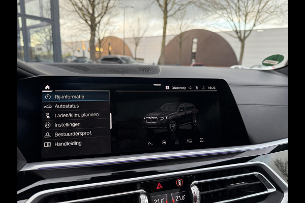 BMW X5 xDrive45e High Executive BOMVOL OPTIES| INDIVIDUAL| SOFTCLOSE| PANO| LASER LED| ALCANTARA HEMEL| HARMAN KARDON| DRIVING ASS. PROF| HEAD-UP| 360 CAMERA| ACHTERBANK VERWARMING| 22 INCH| STUURVERWARMING , ACHTERAS BESTURING| ETC...|