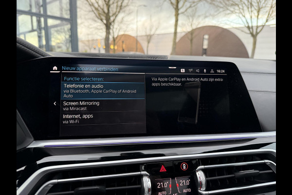 BMW X5 xDrive45e High Executive BOMVOL OPTIES| INDIVIDUAL| SOFTCLOSE| PANO| LASER LED| ALCANTARA HEMEL| HARMAN KARDON| DRIVING ASS. PROF| HEAD-UP| 360 CAMERA| ACHTERBANK VERWARMING| 22 INCH| STUURVERWARMING , ACHTERAS BESTURING| ETC...|