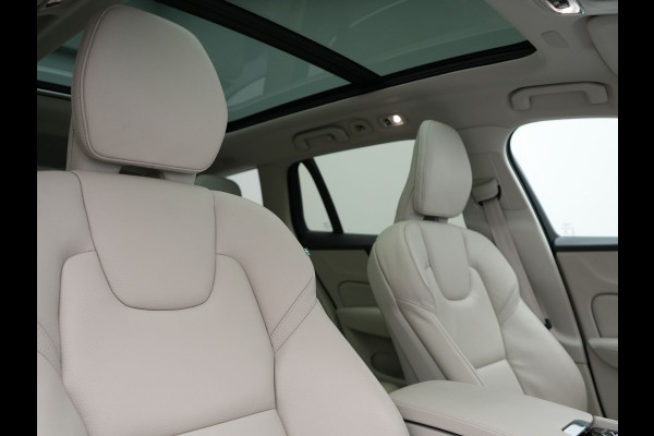Volvo V60 T6 Recharge AWD Inscription Plug In Hybrid 340pk Dealer O.H. PHEV | Trekhaak Af Fabriek | Panodak | Camera | Harman & Kardon | Lederen Sportstoelen Verwarmd | Stuur Verwarmd | Virtual | Apple Carplay | Keyless | Navigatie | DAB |