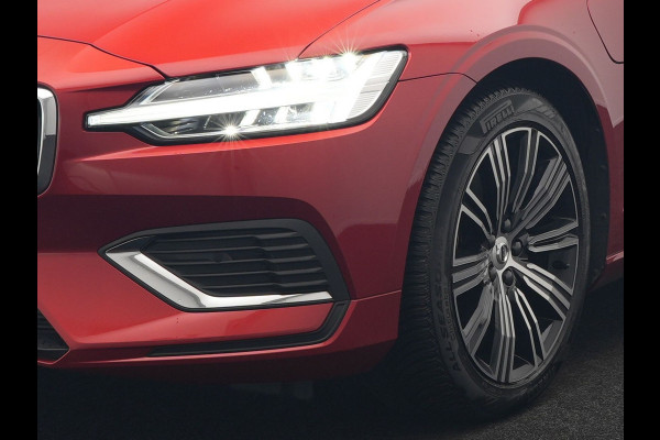 Volvo V60 T6 Recharge AWD Inscription Plug In Hybrid 340pk Dealer O.H. PHEV | Trekhaak Af Fabriek | Panodak | Camera | Harman & Kardon | Lederen Sportstoelen Verwarmd | Stuur Verwarmd | Virtual | Apple Carplay | Keyless | Navigatie | DAB |