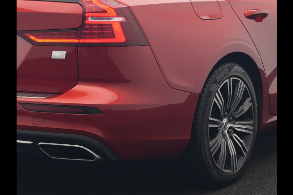 Volvo V60 T6 Recharge AWD Inscription Plug In Hybrid 340pk Dealer O.H. PHEV | Trekhaak Af Fabriek | Panodak | Camera | Harman & Kardon | Lederen Sportstoelen Verwarmd | Stuur Verwarmd | Virtual | Apple Carplay | Keyless | Navigatie | DAB |