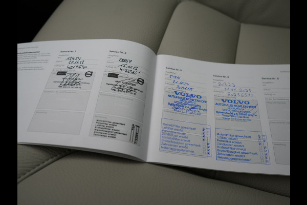 Volvo V60 T6 Recharge AWD Inscription Plug In Hybrid 340pk Dealer O.H. PHEV | Trekhaak Af Fabriek | Panodak | Camera | Harman & Kardon | Lederen Sportstoelen Verwarmd | Stuur Verwarmd | Virtual | Apple Carplay | Keyless | Navigatie | DAB |