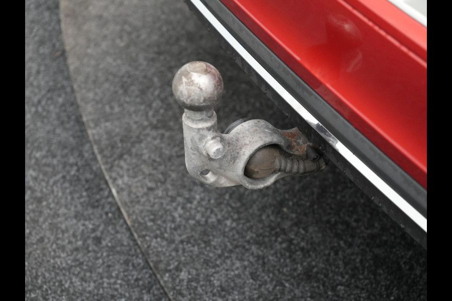 Volvo V60 T6 Recharge AWD Inscription Plug In Hybrid 340pk Dealer O.H. PHEV | Trekhaak Af Fabriek | Panodak | Camera | Harman & Kardon | Lederen Sportstoelen Verwarmd | Stuur Verwarmd | Virtual | Apple Carplay | Keyless | Navigatie | DAB |