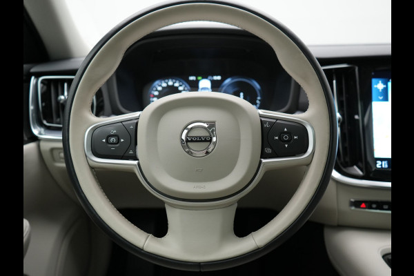 Volvo V60 T6 Recharge AWD Inscription Plug In Hybrid 340pk Dealer O.H. PHEV | Trekhaak Af Fabriek | Panodak | Camera | Harman & Kardon | Lederen Sportstoelen Verwarmd | Stuur Verwarmd | Virtual | Apple Carplay | Keyless | Navigatie | DAB |