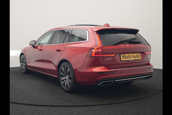 Volvo V60 T6 Recharge AWD Inscription Plug In Hybrid 340pk Dealer O.H. PHEV | Trekhaak Af Fabriek | Panodak | Camera | Harman & Kardon | Lederen Sportstoelen Verwarmd | Stuur Verwarmd | Virtual | Apple Carplay | Keyless | Navigatie | DAB |