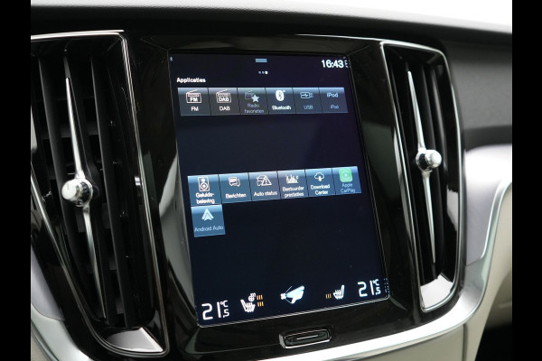 Volvo V60 T6 Recharge AWD Inscription Plug In Hybrid 340pk Dealer O.H. PHEV | Trekhaak Af Fabriek | Panodak | Camera | Harman & Kardon | Lederen Sportstoelen Verwarmd | Stuur Verwarmd | Virtual | Apple Carplay | Keyless | Navigatie | DAB |