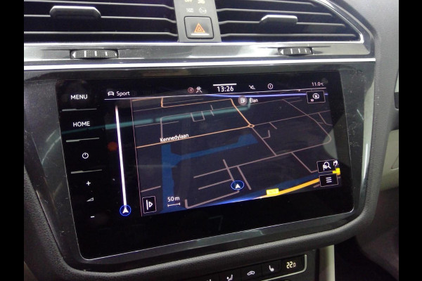 Volkswagen Tiguan Allspace 1.5 TSI Highline Business R Line 7p 150pk | Wegklapbare Trekhaak | Panoramadak | Leder | Stoelverwarming |