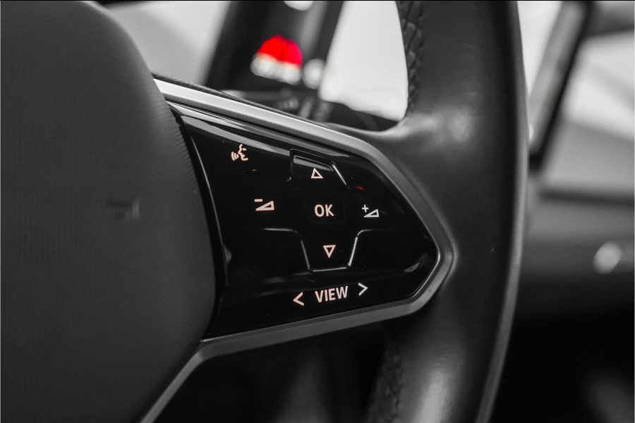 Volkswagen ID.3 First Plus 58 kWh Camera ACC Stuur&Stoelverw 19" 1e Eig BTW