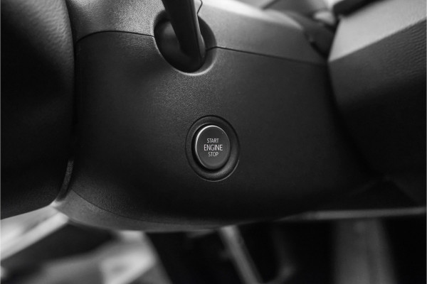 Volkswagen ID.3 First Plus 58 kWh Camera ACC Stuur&Stoelverw 19" 1e Eig BTW