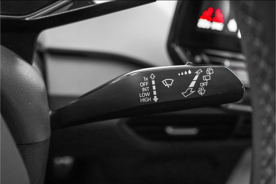 Volkswagen ID.3 First Plus 58 kWh Camera ACC Stuur&Stoelverw 19" 1e Eig BTW