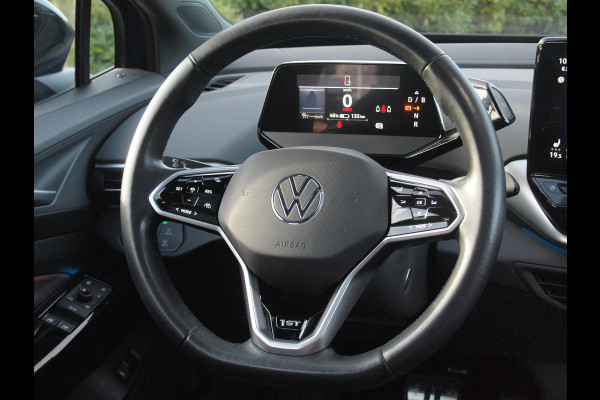 Volkswagen ID.4 First Max 77 kWh | Head-Up Display | Panoramadak | Trekhaak | 360 Camera | Sfeerverlichting |