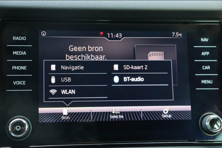 Škoda Kodiaq 1.5 TSI Business Edition 7persoons org.NL digi-dashb. el.trekhaak h.leer+verw.