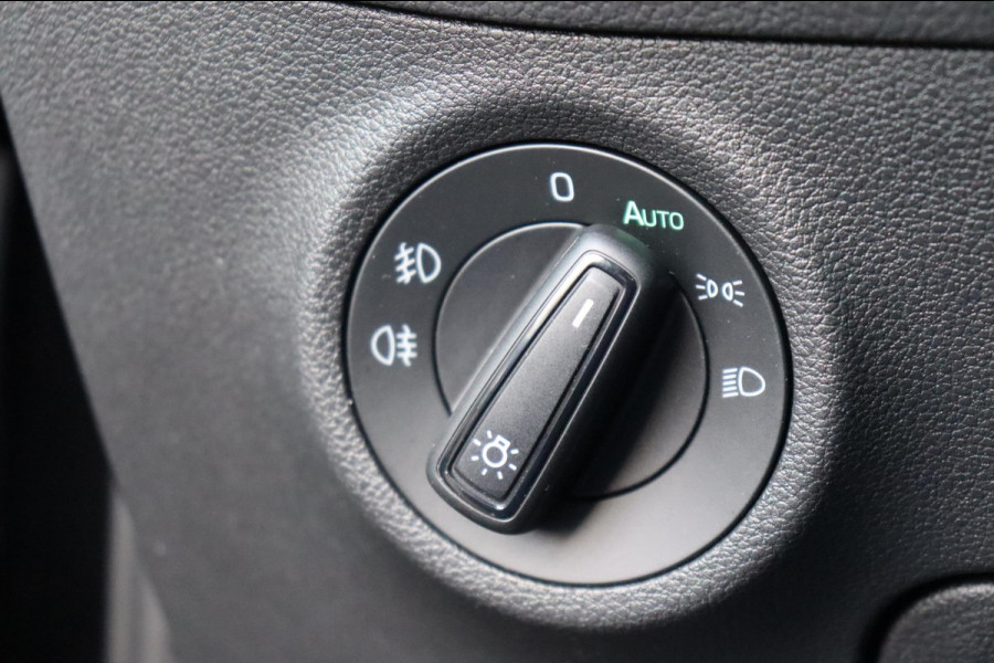 Škoda Kodiaq 1.5 TSI Business Edition 7persoons org.NL digi-dashb. el.trekhaak h.leer+verw.