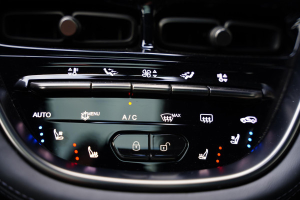 Aston Martin Dbx 4.0 V8 707 / Carbon / Elek. Trekhaak