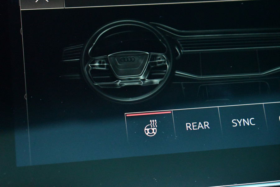 Audi Q8 55 TFSI e quattro S-Line Pano ACC B&O 22inch Black-optic