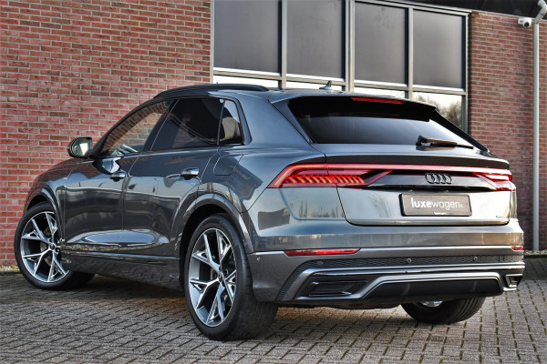 Audi Q8 55 TFSI e quattro S-Line Pano ACC B&O 22inch Black-optic