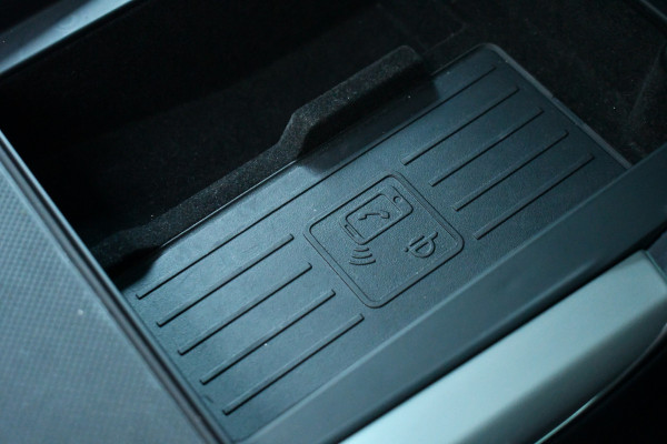 Audi Q8 55 TFSI e quattro S-Line Pano ACC B&O 22inch Black-optic