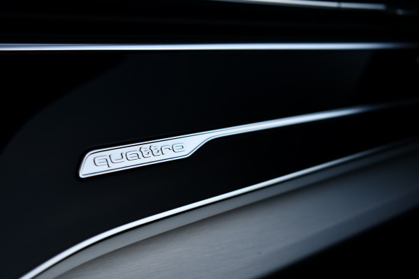 Audi Q8 55 TFSI e quattro S-Line Pano ACC B&O 22inch Black-optic