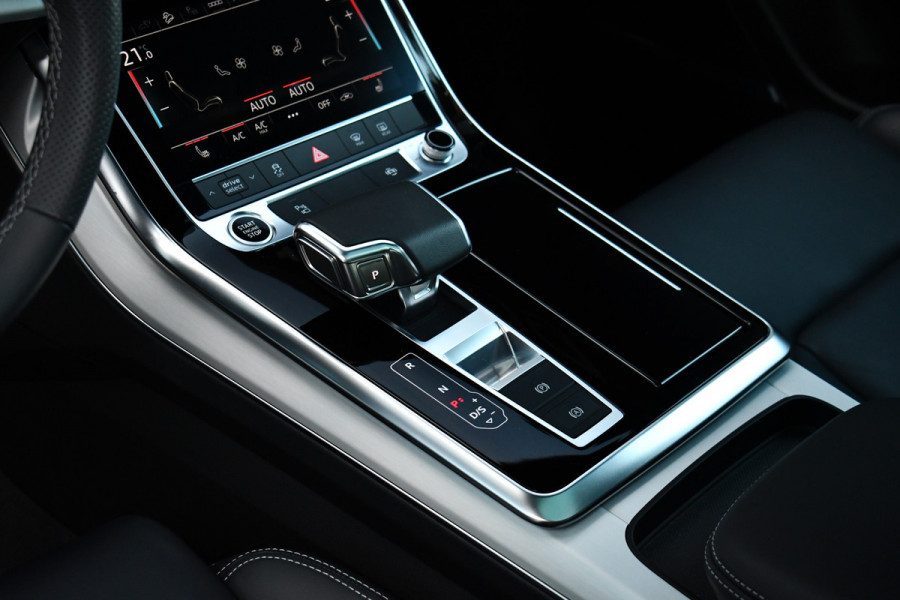 Audi Q8 55 TFSI e quattro S-Line Pano ACC B&O 22inch Black-optic