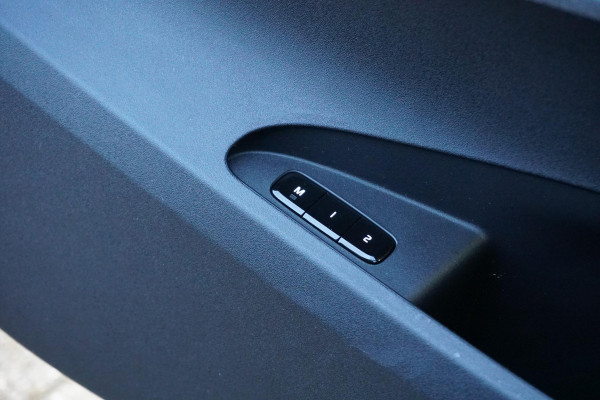 Polestar 2 Long Range Dual Motor Launch Edition 78kWh 408pk Performance + BREMBO BIG BRAKES / 360 CAMERA / PANODAK