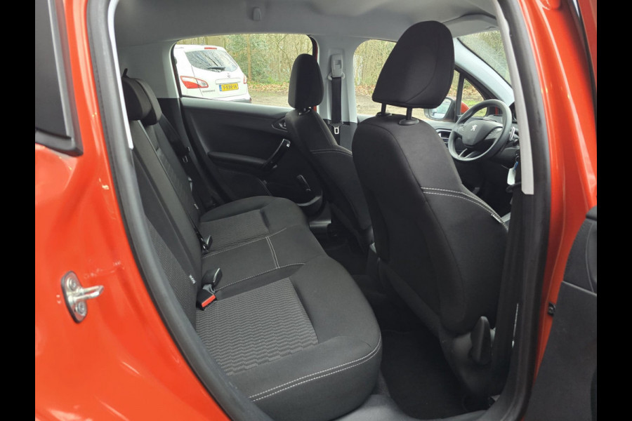 Peugeot 208 1.2 82PK Active | 1E EIGENAAR | AUTOMAAT | 12MND GARANTIE | NAVI | CRUISE | AIRCO |
