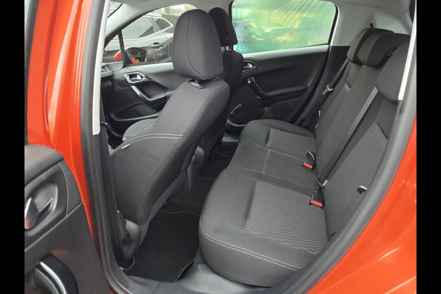 Peugeot 208 1.2 82PK Active | 1E EIGENAAR | AUTOMAAT | 12MND GARANTIE | NAVI | CRUISE | AIRCO |