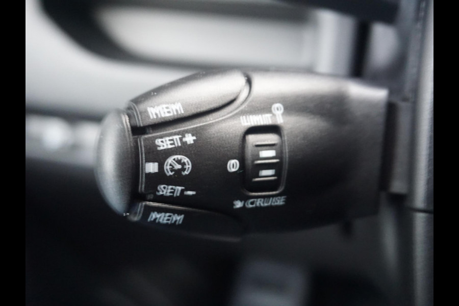 Peugeot e-Expert L3 50 kWh | camera | navi incl. Apple Carplay | verwarmde stoelen | airco | cruise control | parkeersensoren | rijklaarprijs