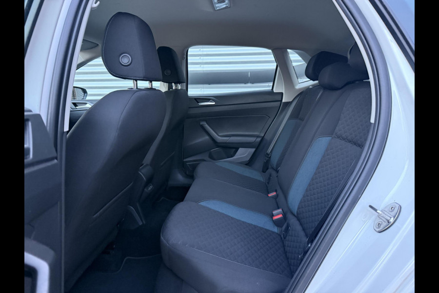 Volkswagen Polo 1.0 TSI Highline Business R 1e Eigenaar,Navi,Airco,Cruise,PDC V+A,Trekhaak,Bluetooth,Dodehoek,APK tot 08-2027