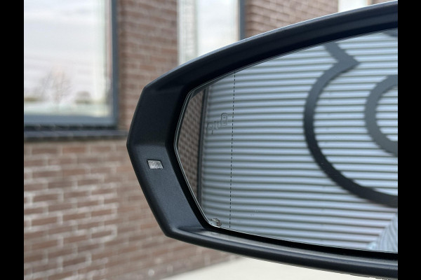 Volkswagen Polo 1.0 TSI Highline Business R 1e Eigenaar,Navi,Airco,Cruise,PDC V+A,Trekhaak,Bluetooth,Dodehoek,APK tot 08-2027