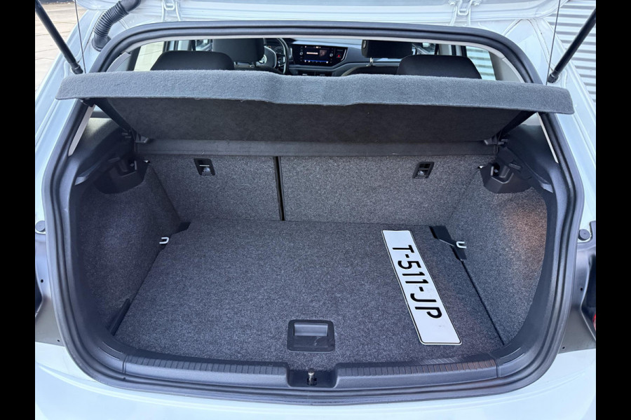 Volkswagen Polo 1.0 TSI Highline Business R 1e Eigenaar,Navi,Airco,Cruise,PDC V+A,Trekhaak,Bluetooth,Dodehoek,APK tot 08-2027