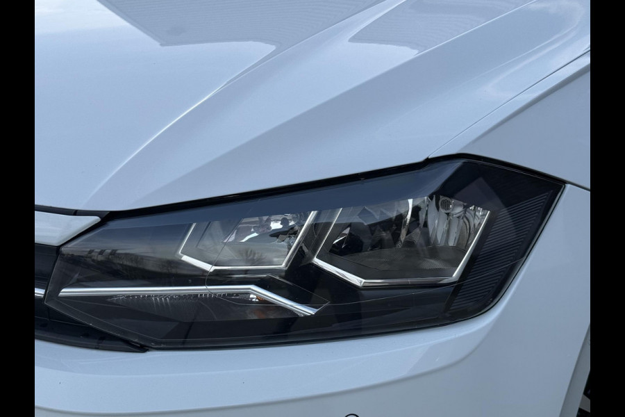 Volkswagen Polo 1.0 TSI Highline Business R 1e Eigenaar,Navi,Airco,Cruise,PDC V+A,Trekhaak,Bluetooth,Dodehoek,APK tot 08-2027