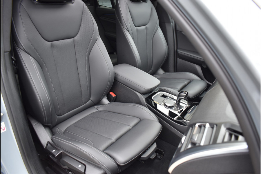 BMW X3 xDrive30e M-Pakket 292 Pk Brooklyn Grijs Metallic Pano Leder Navi Camera 19 Inch