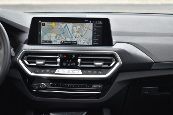 BMW X3 xDrive30e M-Pakket 292 Pk Brooklyn Grijs Metallic Pano Leder Navi Camera 19 Inch