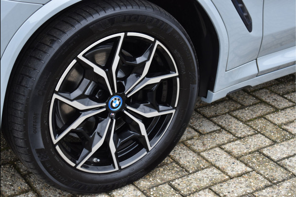 BMW X3 xDrive30e M-Pakket 292 Pk Brooklyn Grijs Metallic Pano Leder Navi Camera 19 Inch