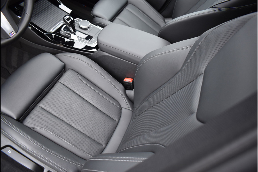 BMW X3 xDrive30e M-Pakket 292 Pk Brooklyn Grijs Metallic Pano Leder Navi Camera 19 Inch