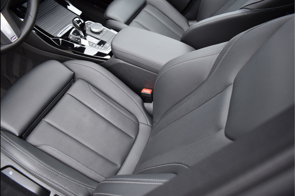 BMW X3 xDrive30e M-Pakket 292 Pk Brooklyn Grijs Metallic Pano Leder Navi Camera 19 Inch