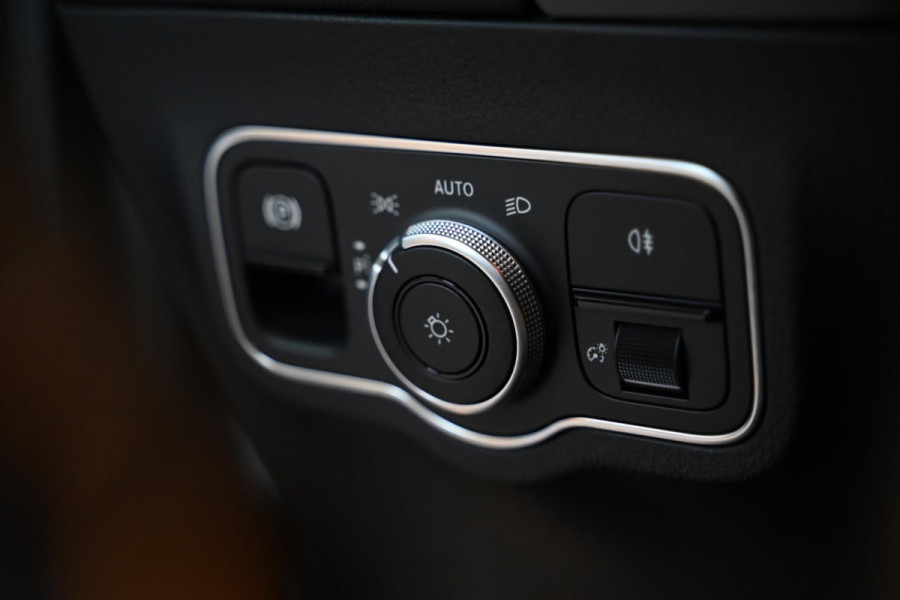 Mercedes-Benz B-Klasse 250 e Luxury Limited - Leer - Memory - Ambianceverlichting - Stoelverwarming - Panoramadak -