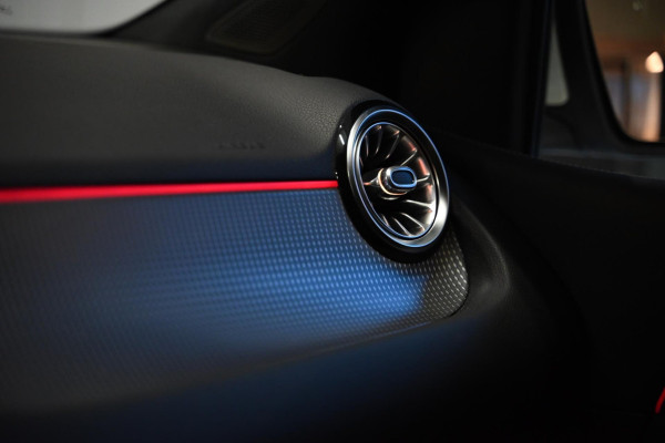 Mercedes-Benz B-Klasse 250 e Luxury Limited - Leer - Memory - Ambianceverlichting - Stoelverwarming - Panoramadak -