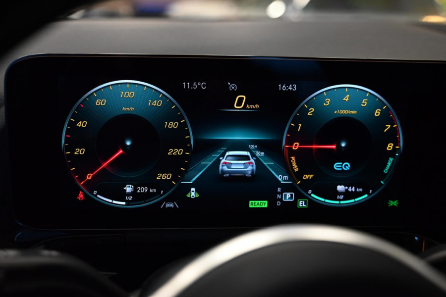 Mercedes-Benz B-Klasse 250 e Luxury Limited - Leer - Memory - Ambianceverlichting - Stoelverwarming - Panoramadak -