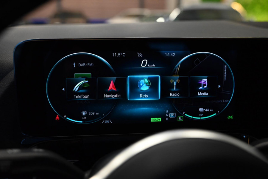 Mercedes-Benz B-Klasse 250 e Luxury Limited - Leer - Memory - Ambianceverlichting - Stoelverwarming - Panoramadak -