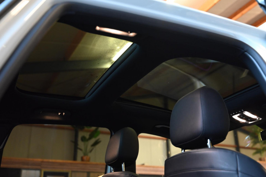 Mercedes-Benz B-Klasse 250 e Luxury Limited - Leer - Memory - Ambianceverlichting - Stoelverwarming - Panoramadak -